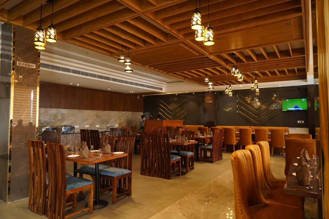 Hotel Shanti Sagar Kharar Esterno foto