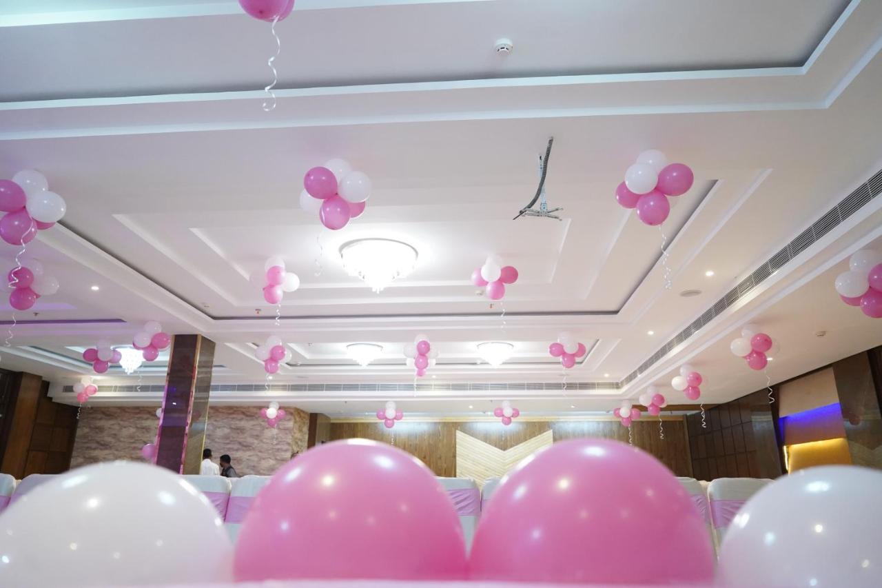 Hotel Shanti Sagar Kharar Esterno foto