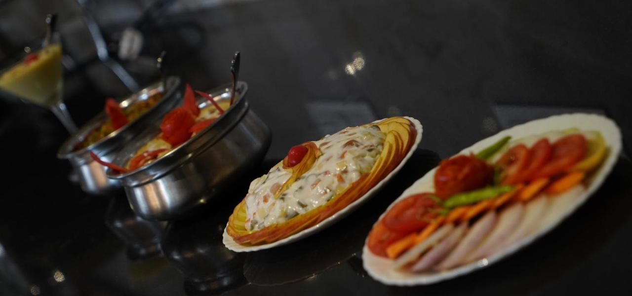 Hotel Shanti Sagar Kharar Esterno foto